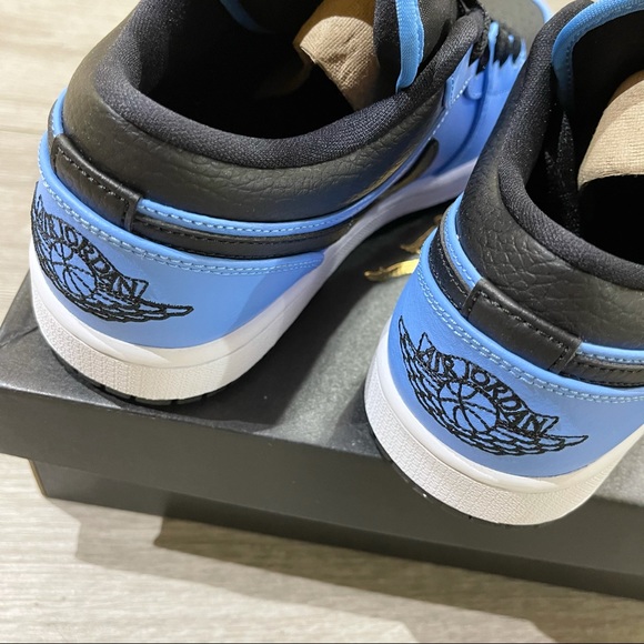 Air Jordan 1 Low New Released - Picture 6 of 8